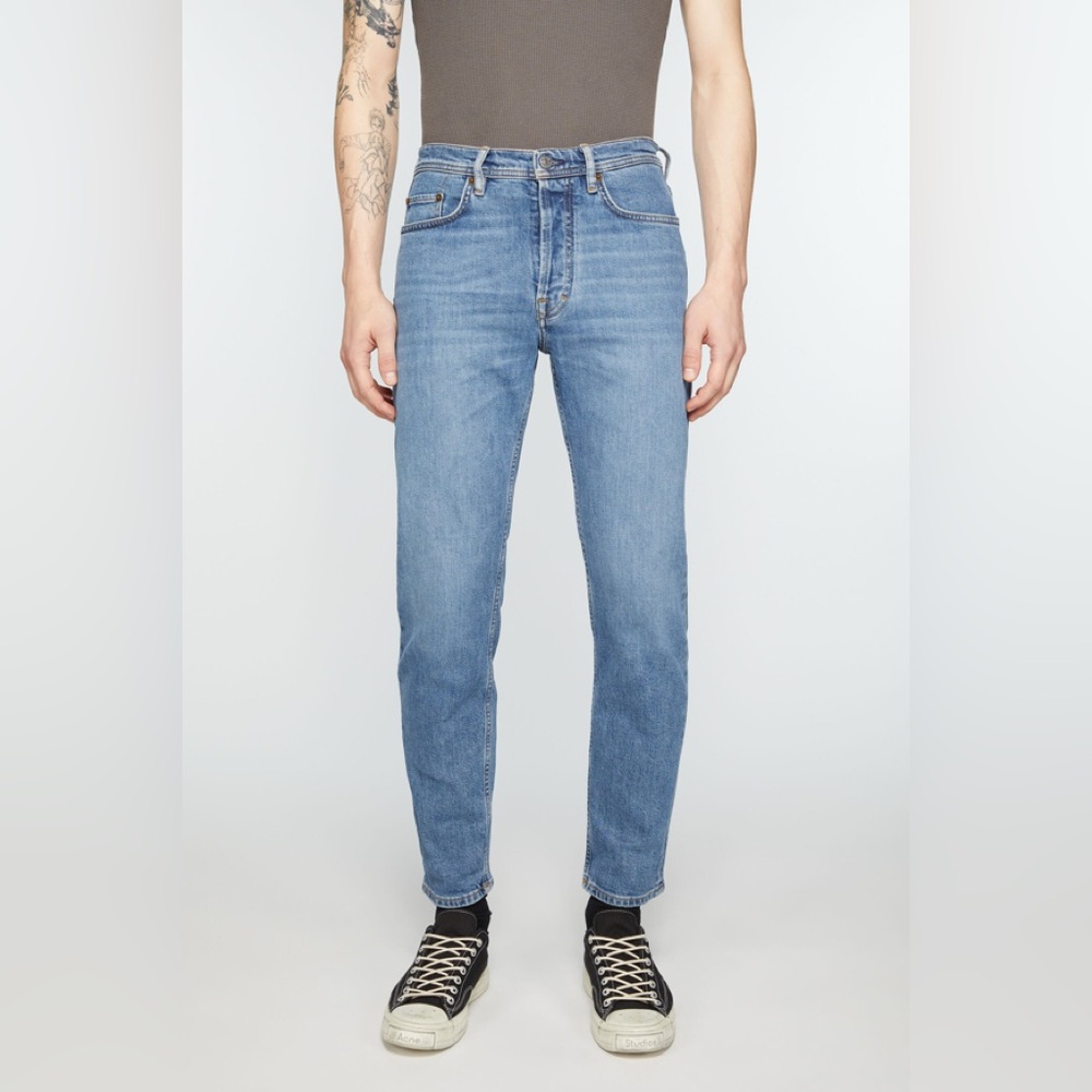 ACNE STUDIOS SLIM FIT JEANS - RIVER
$380
Mid Blue